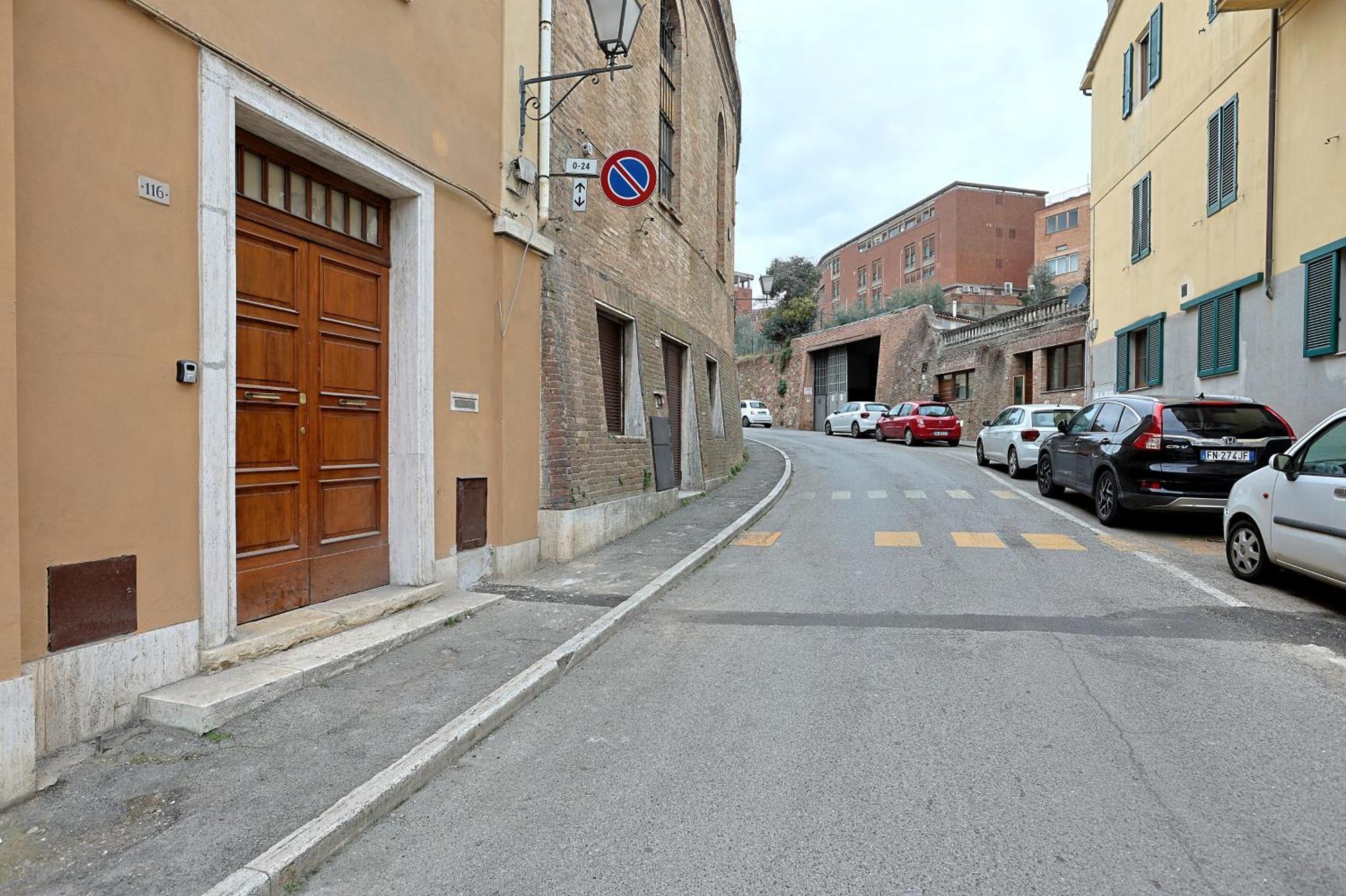 Civico116 - Dentro Le Mura, Parcheggio Gratuito Сиена Екстериор снимка